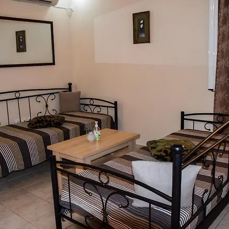 Athina Apartment Kariotai