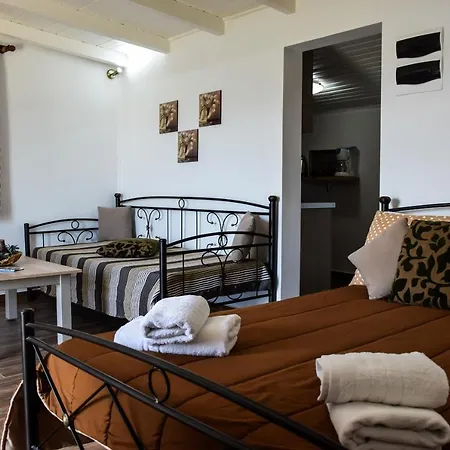 Apartment Athina Kariotai