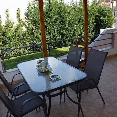 Athina Apartment *